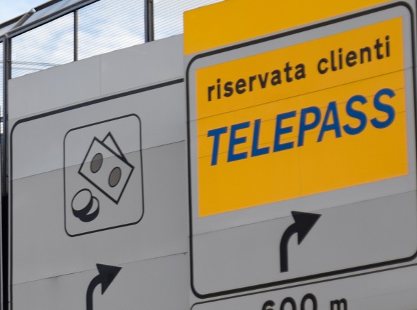 Telepass cartelloo.jpg